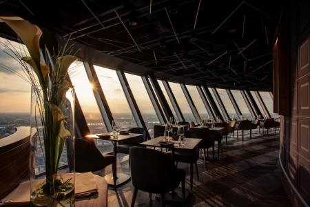 QOMO Restaurant & Bar