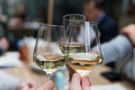 TA OS weinbar by Lausterer