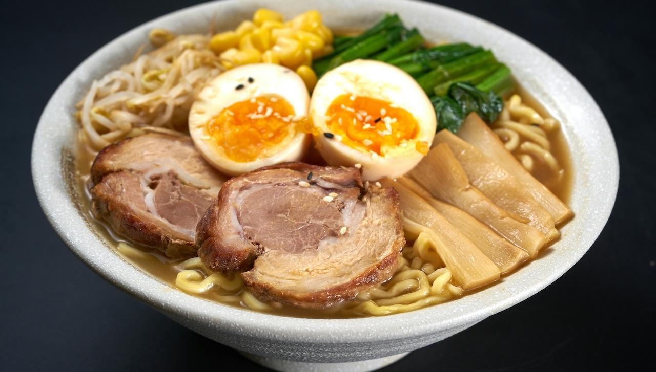 Maki & Ramen Gallery